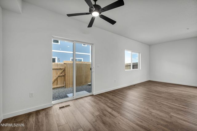 260 Green Lane, Dayton, NV 89403