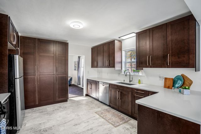 159 Smith Street, Elmore, OH 43416