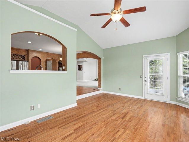 3193 Bickleigh Circle, Akron, OH 44312