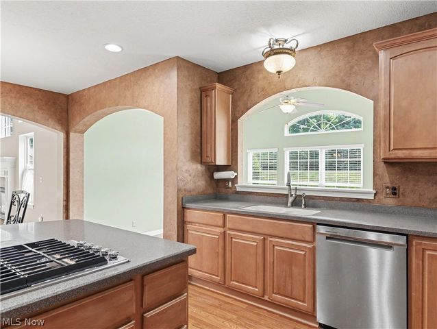 3193 Bickleigh Circle, Akron, OH 44312