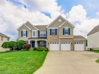 3193 Bickleigh Circle, Akron, OH 44312