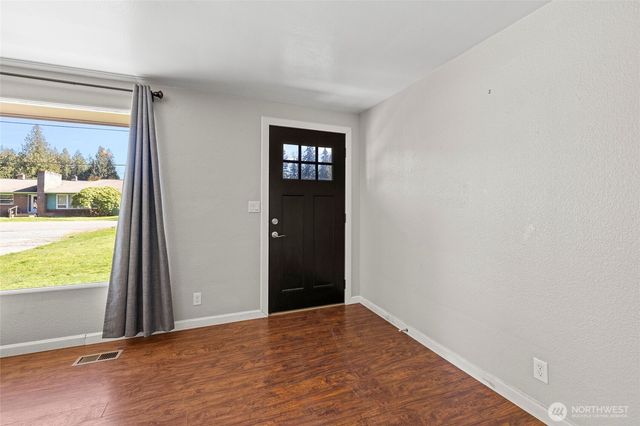 10450 Sterling Road, Sedro Woolley, WA 98284