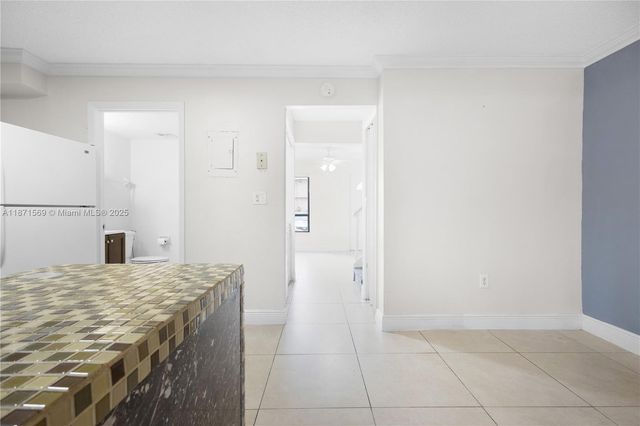 8360 NW 8th St 11-2, Miami, FL 33126