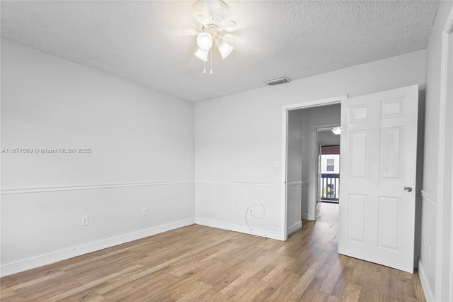 8360 NW 8th St 11-2, Miami, FL 33126