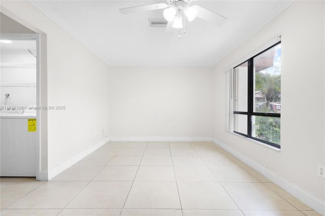 8360 NW 8th St 11-2, Miami, FL 33126