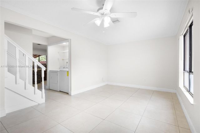 8360 NW 8th St 11-2, Miami, FL 33126