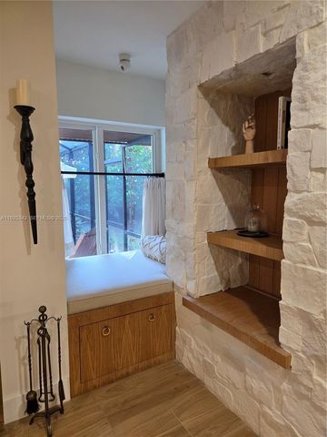 7400 SW 166th St, Palmetto Bay, FL 33157