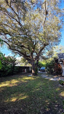 7400 SW 166th St, Palmetto Bay, FL 33157