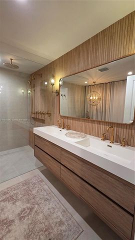 7400 SW 166th St, Palmetto Bay, FL 33157