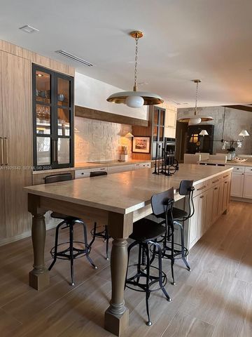 7400 SW 166th St, Palmetto Bay, FL 33157