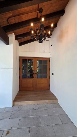 7400 SW 166th St, Palmetto Bay, FL 33157