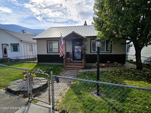 15 W Mullan Ave, Kellogg, ID 83837 property photo