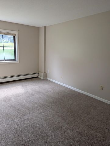 128 Mammoth Road U: 3, Hooksett, NH 03106