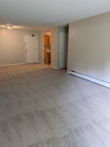 128 Mammoth Road U: 3, Hooksett, NH 03106