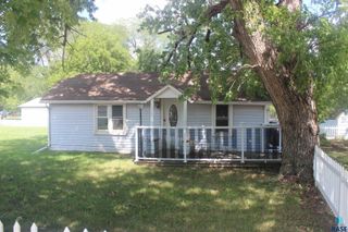 1014 Kennedy Dr Drive, Yankton, SD 57078