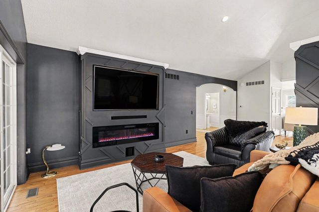 71 Kristin Drive, Marshall, MI 49068