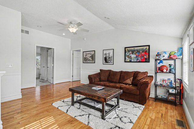 71 Kristin Drive, Marshall, MI 49068