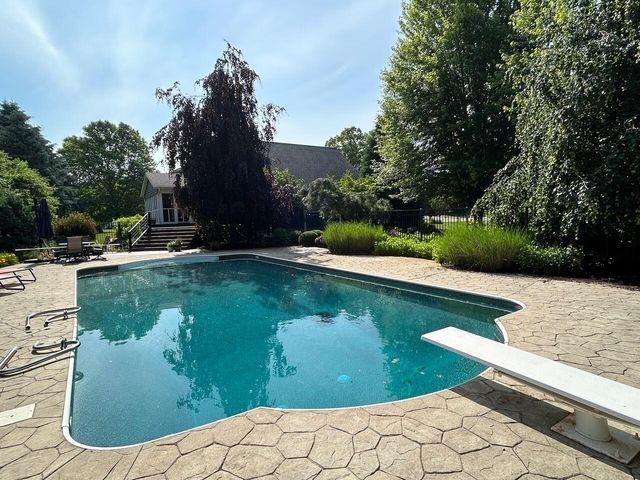 71 Kristin Drive, Marshall, MI 49068