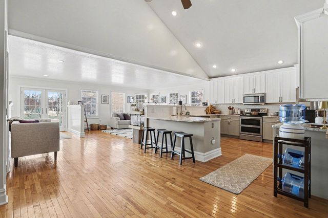 71 Kristin Drive, Marshall, MI 49068