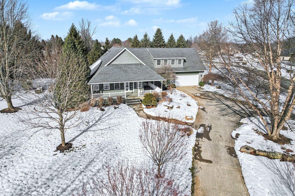 71 Kristin Drive, Marshall, MI 49068