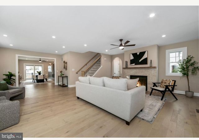 1833 W HIGH ST, Haddon Heights, NJ 08035