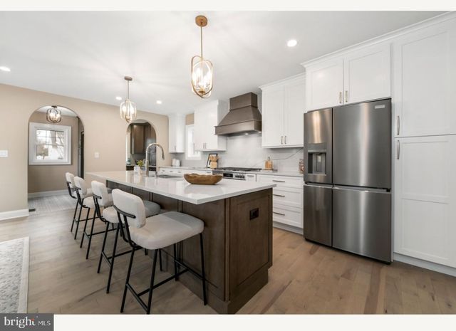 1833 W HIGH ST, Haddon Heights, NJ 08035