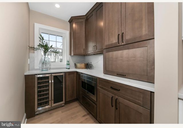 1833 W HIGH ST, Haddon Heights, NJ 08035