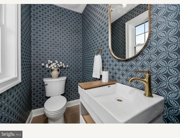 1833 W HIGH ST, Haddon Heights, NJ 08035