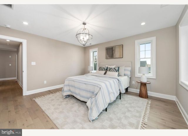 1833 W HIGH ST, Haddon Heights, NJ 08035