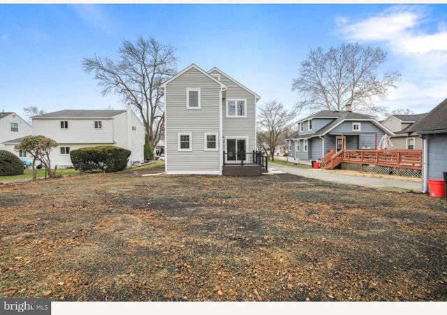 1833 W HIGH ST, Haddon Heights, NJ 08035