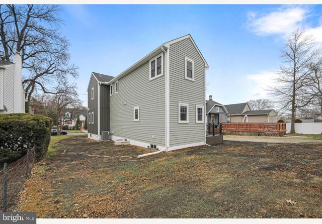 1833 W HIGH ST, Haddon Heights, NJ 08035