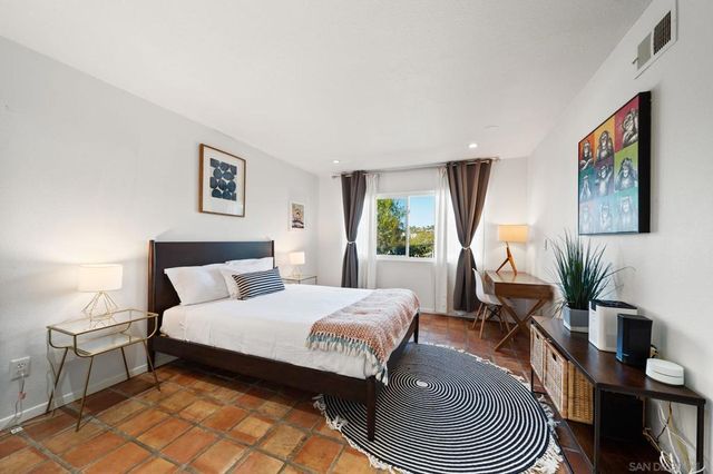 7806 Via Capri, La Jolla, CA 92037