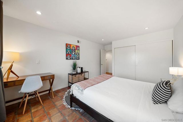 7806 Via Capri, La Jolla, CA 92037