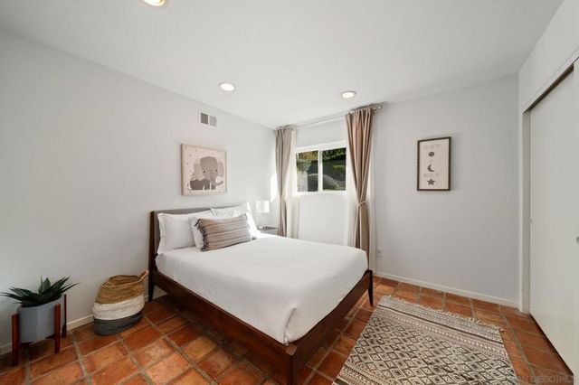 7806 Via Capri, La Jolla, CA 92037