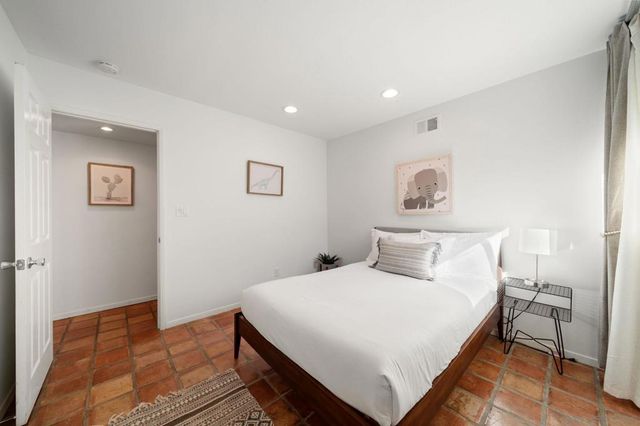 7806 Via Capri, La Jolla, CA 92037