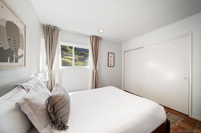 7806 Via Capri, La Jolla, CA 92037