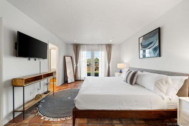 7806 Via Capri, La Jolla, CA 92037