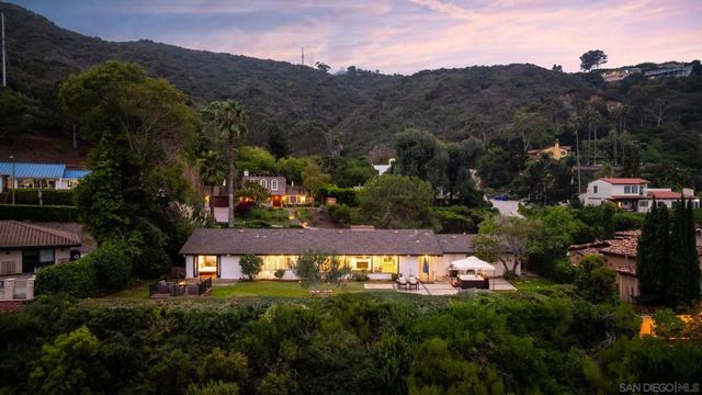 7806 Via Capri, La Jolla, CA 92037