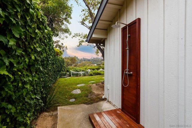 7806 Via Capri, La Jolla, CA 92037