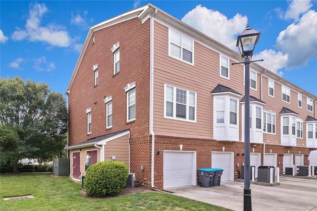 618 Red Hill RD, Newport News, VA 23602