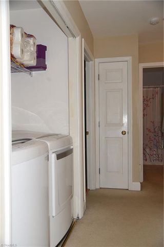 915 New Hampshire Drive, Jamestown, NC 27282