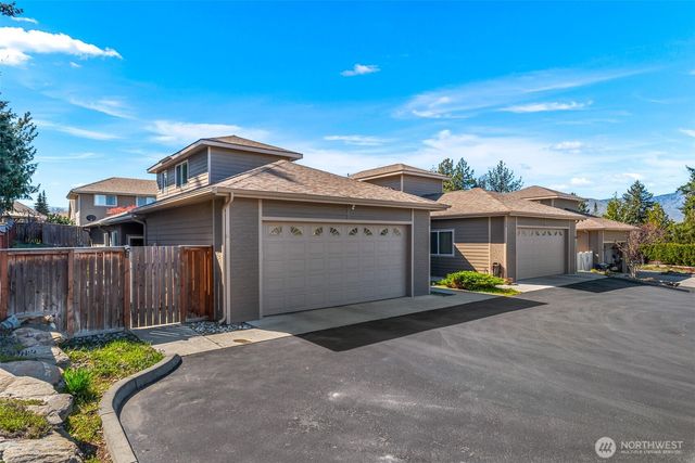 112 19th Street NE, East Wenatchee, WA 98802