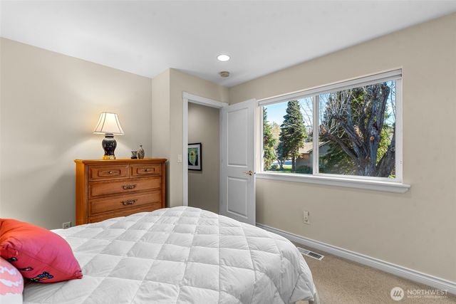 112 19th Street NE, East Wenatchee, WA 98802