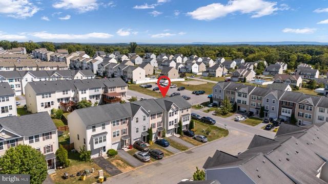 14 VENETIAN CT, Hedgesville, WV 25427