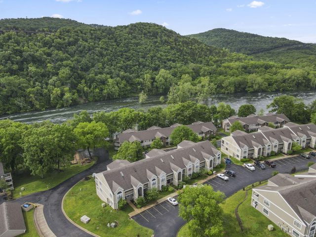 318 Wimbledon Drive 12, Branson, MO 65616