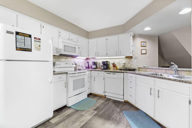 318 Wimbledon Drive 12, Branson, MO 65616