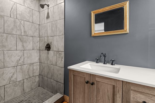 19 Sinclair Road, Johnson, VT 05656