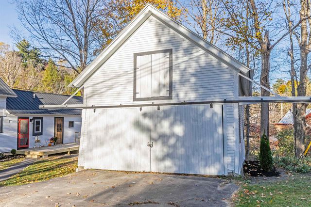 19 Sinclair Road, Johnson, VT 05656