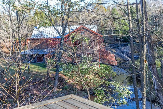 19 Sinclair Road, Johnson, VT 05656