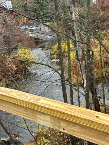 19 Sinclair Road, Johnson, VT 05656